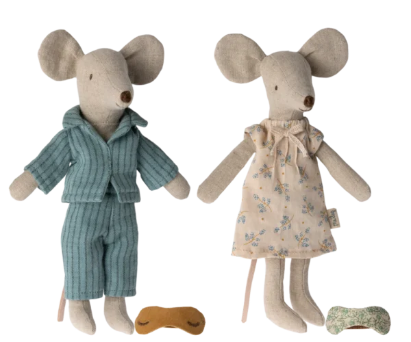 Ratones Papá y Mamá durmiendo en caja de cigarros Maileg - Imagen 2