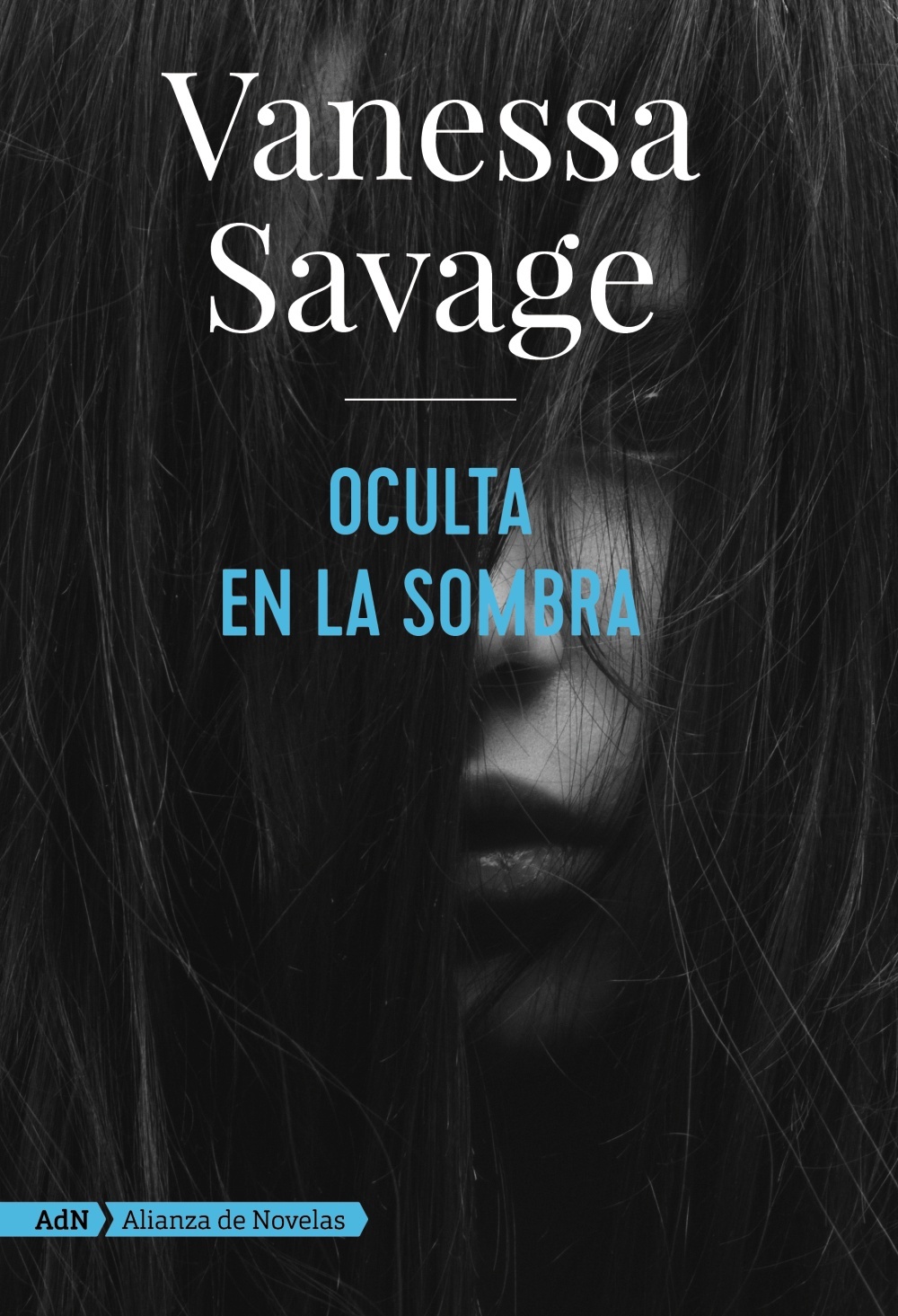 Oculta en la sombra (AdN)