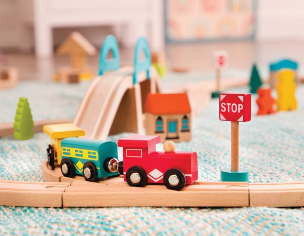 Caja de trenes de madera con montaña - Imagen 2