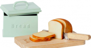 Set de panera con tabla y cuchillo Maileg