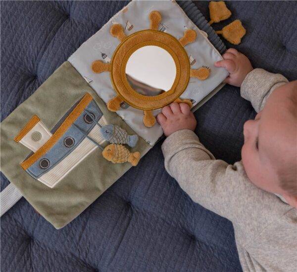Libro de tela barquito de Little Dutch - Imagen 2