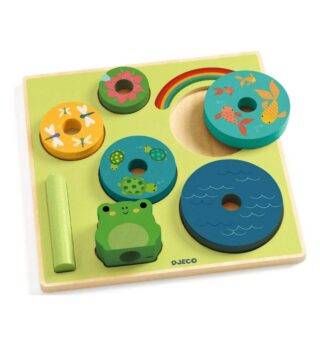 Puzle encajable y apilable rainbow de Djeco.